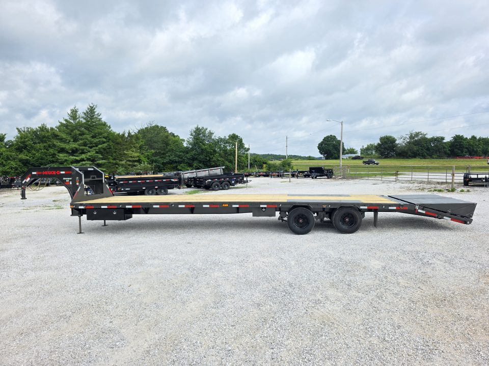 New 2027 MAXX-D 102 X 36 LDX TANDEM DUAL LOW PRO GN W/ 5' DOVE/ MAX RAMPS/ HYDRO JACKS/ TORQUE TUBE