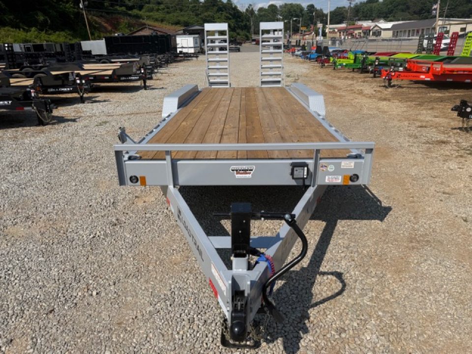 New Load Trail Equipment 83x22 21k Silver