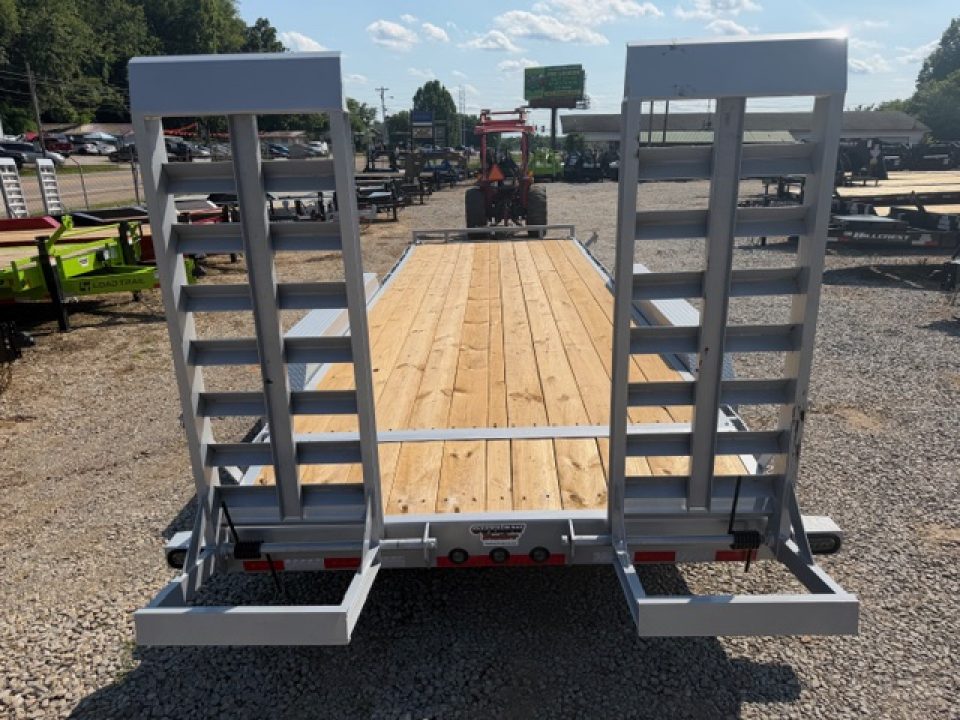 New Load Trail Equipment 83x22 21k Silver