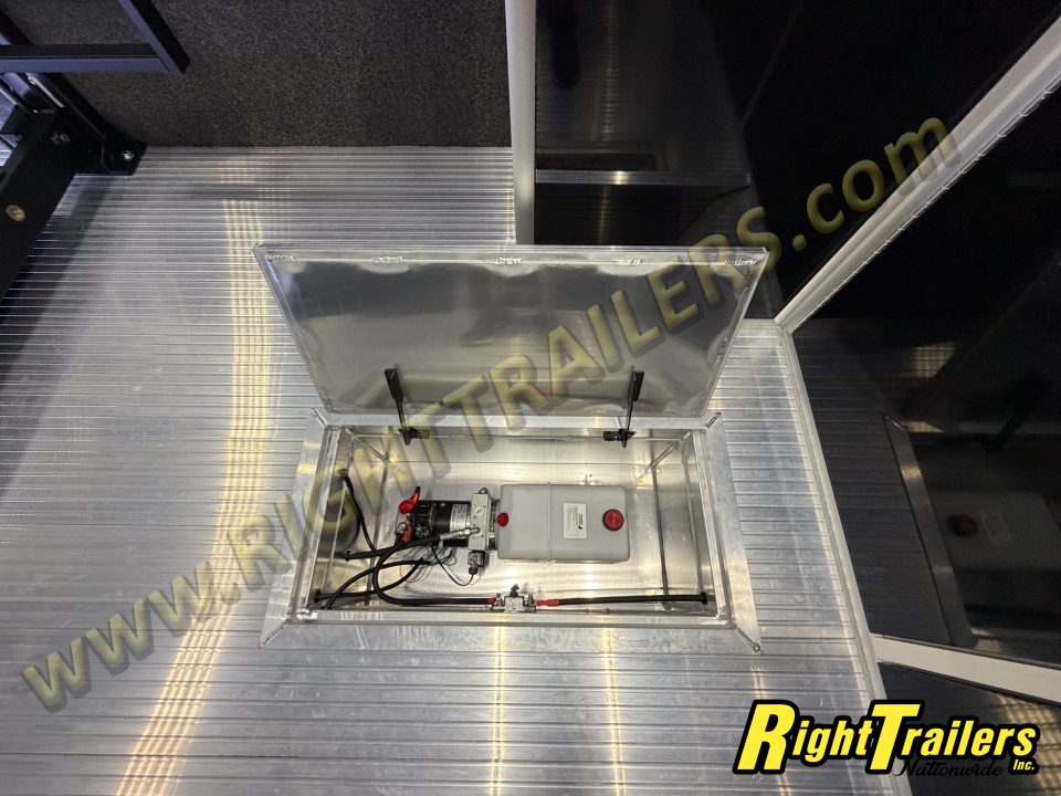 New 2026 8.5X28 inTech Stacker