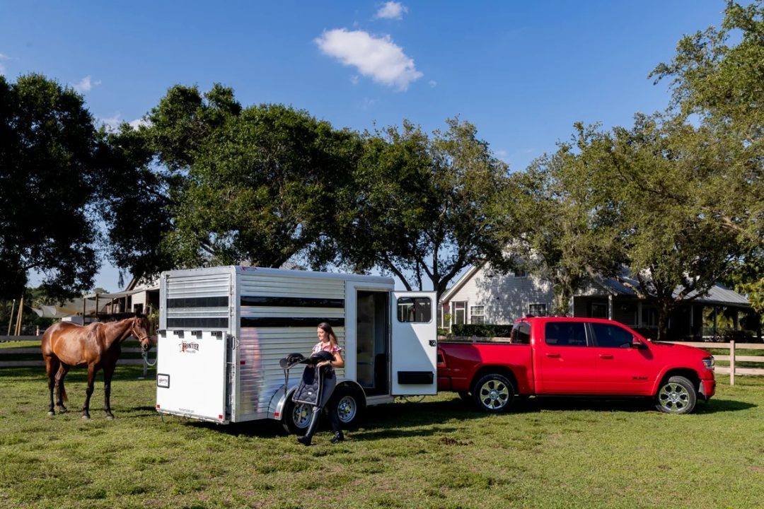 New 2026 Frontier Trailers 2 Horse Bumper Pull Extruded Aluminum Decking Trailer Horse Trailer