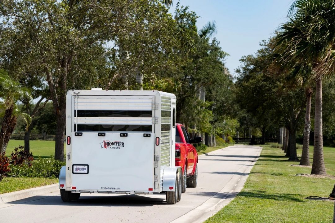 New 2026 Frontier Trailers 2 Horse Bumper Pull Extruded Aluminum Decking Trailer Horse Trailer