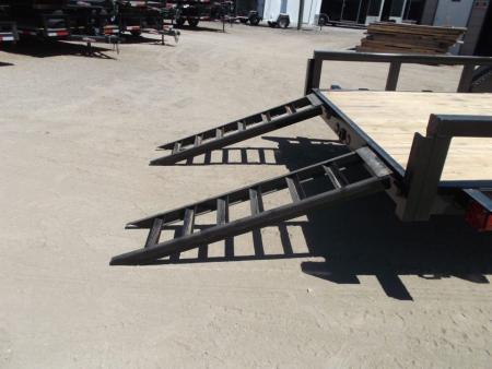 New 2026 Longhorn Trailers 83x20 Gooseneck 14K Utility Trailer / Lowboy Trailer / 7000# Axles / 3" Square Tubing / 5ft Heavy Duty Stow Away Ramps / LED Lights