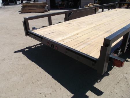 New 2026 Longhorn Trailers 83x20 Gooseneck 14K Utility Trailer / Lowboy Trailer / 7000# Axles / 3" Square Tubing / 5ft Heavy Duty Stow Away Ramps / LED Lights