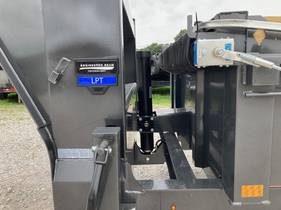 New 2026 Diamond C Trailers 82X16 TANDEM 20K GN TELESCOPIC DUMP W/ 24" SIDES, 7GA FLOOR, SLIDE IN RAMPS & SOLAR Dump Trailer