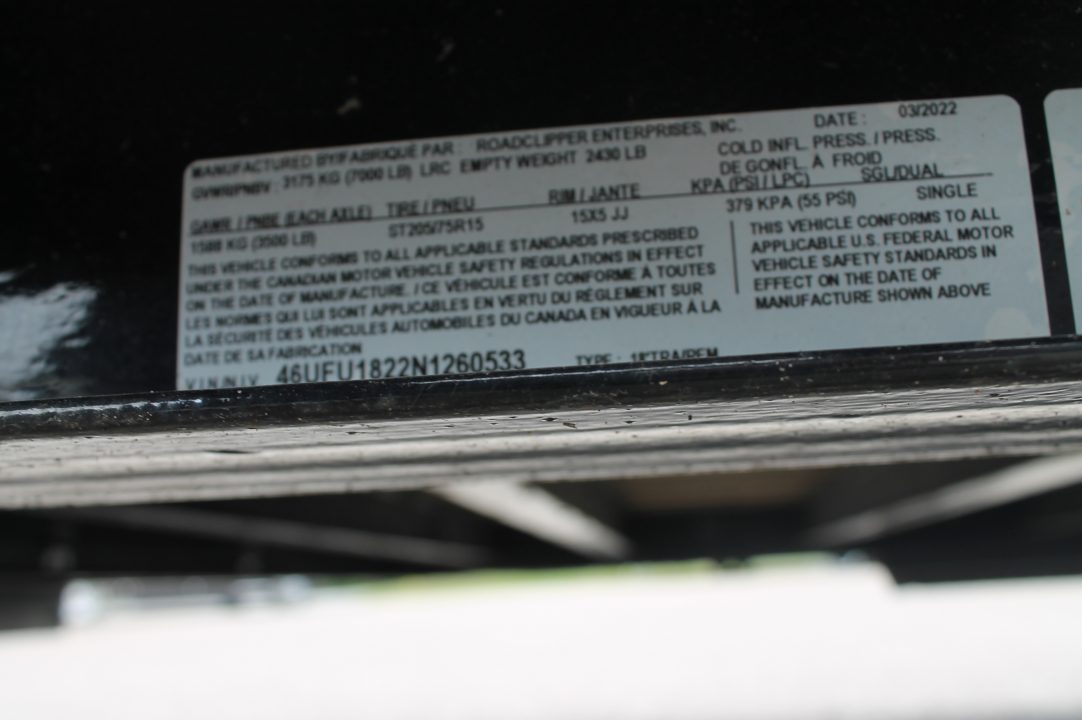 Used 2022 Diamond C Trailers GTF235 18x83 Car Hauler