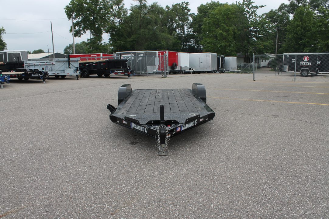 Used 2022 Diamond C Trailers GTF235 18x83 Car Hauler