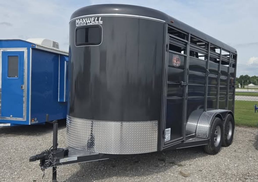 New 2026 Maxwell 3 Horse Brushpopper Horse Trailer