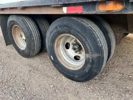 Used 2014 PJ Trailers 24' Gooseneck Flatbed Trailer