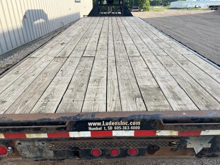 Used 2014 PJ Trailers 24' Gooseneck Flatbed Trailer