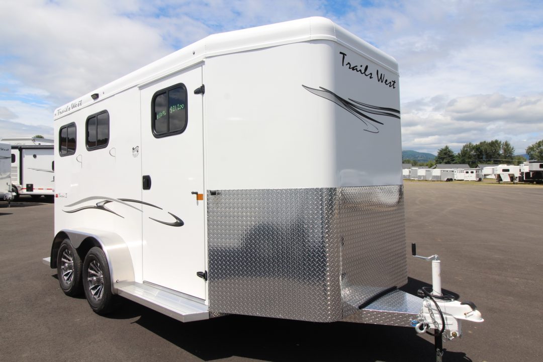 New 2027 Trails West Classic II 2 Horse Trailer