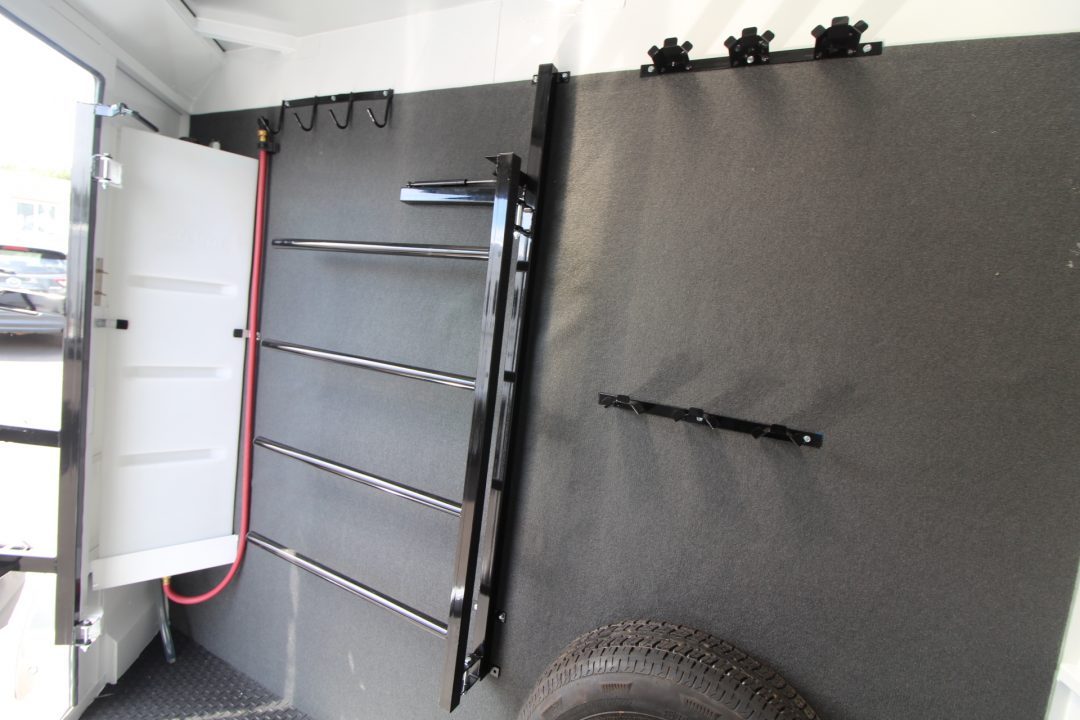 New 2027 Trails West Classic II 2 Horse Trailer