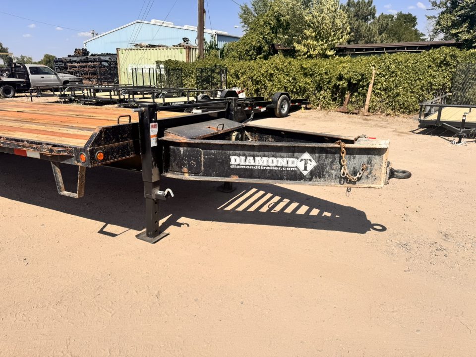 Used 2017 Diamond T 8.5-28 Equipment Hauler Tandem Pintle