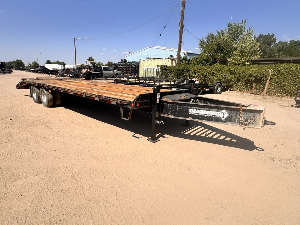 Used 2017 Diamond T 8.5-28 Equipment Hauler Tandem Pintle