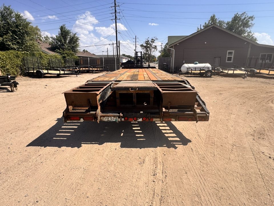 Used 2017 Diamond T 8.5-28 Equipment Hauler Tandem Pintle