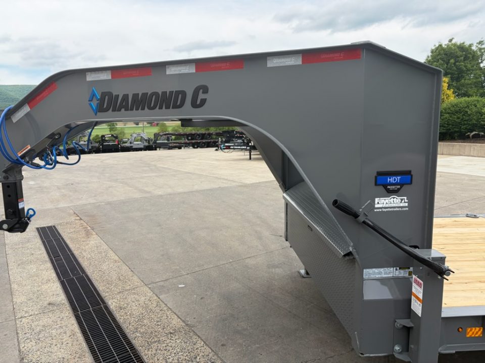 New 2026 Diamond C Trailers HDT GN Tilt Trailer