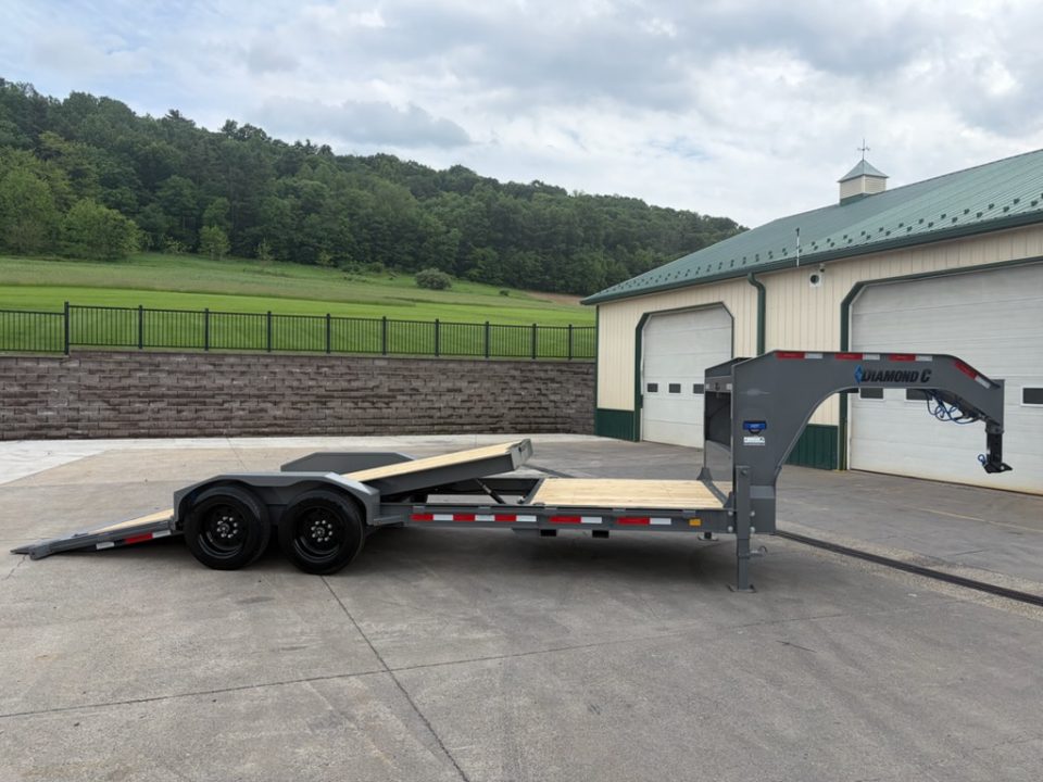 New 2026 Diamond C Trailers HDT GN Tilt Trailer