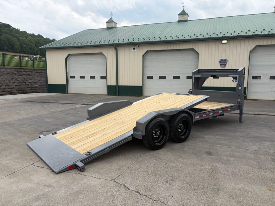 New 2026 Diamond C Trailers HDT GN Tilt Trailer