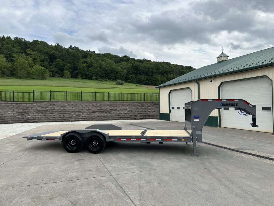 New 2026 Diamond C Trailers HDT GN Tilt Trailer
