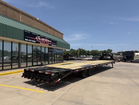 New #144439 2026 MP CUSTOMS 40 X 102 TANDEM AXLE 14K FLATBED GOOSENECK W/ MAXX RAMPS