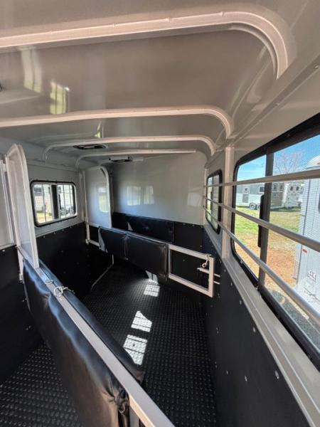 New 2026 Bee Chief 3 Horse w/Escape Door Fully Enclosed Bumper Pull Horse Trailer