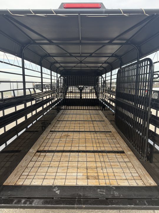 Used 2024 Gooseneck 24' Stock Gooseneck Stock Trailer