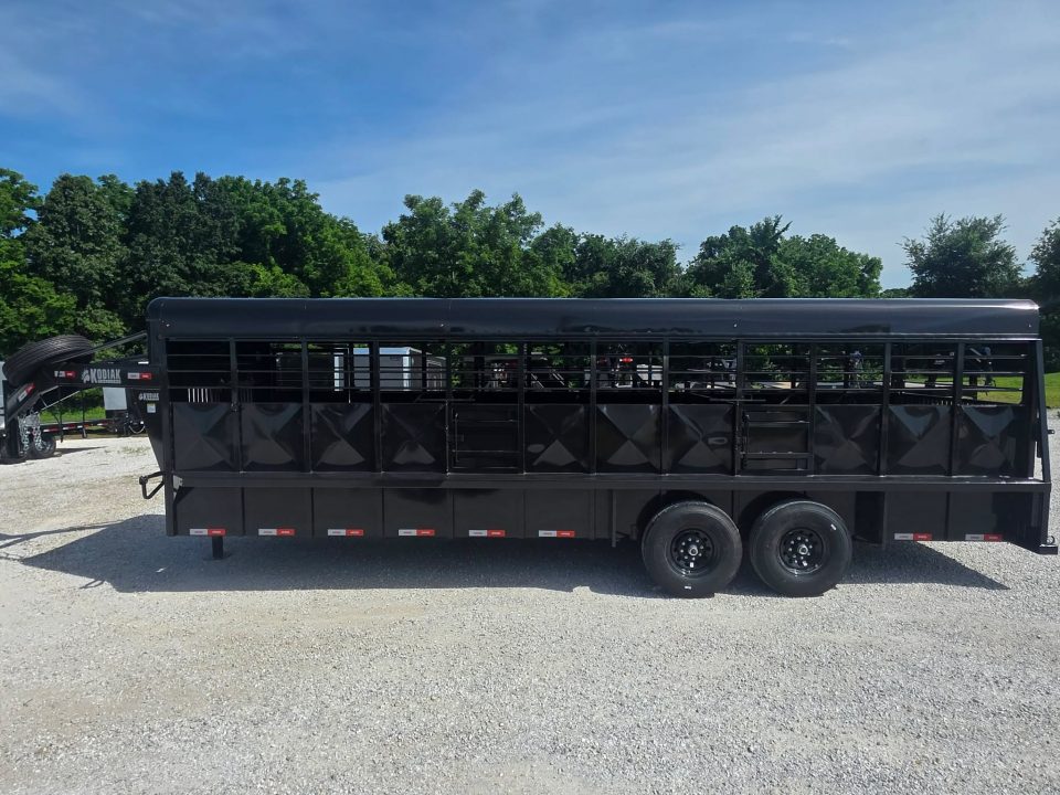 New 6'8x24 2026 Kodiak Trailers TANDEM GN LIVESTOCK W/ 2 CUT GATES/ REAR SLIDER/ METAL TOP