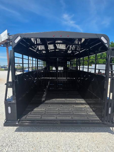 New 6'8x24 2026 Kodiak Trailers TANDEM GN LIVESTOCK W/ 2 CUT GATES/ REAR SLIDER/ METAL TOP