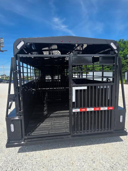 New 6'8x24 2026 Kodiak Trailers TANDEM GN LIVESTOCK W/ 2 CUT GATES/ REAR SLIDER/ METAL TOP
