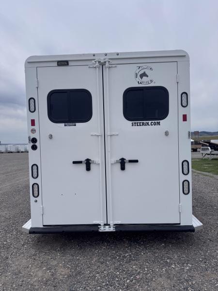 New 2026 Trails West 2H BP Classic Horse Trailer