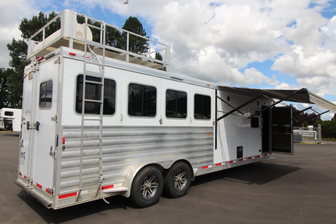 Used 2018 Exiss Escape 7410 - 10ft SW Living Quarters 4 Horse Trailer w/ Hay Rack & Easy Care Horse Flooring