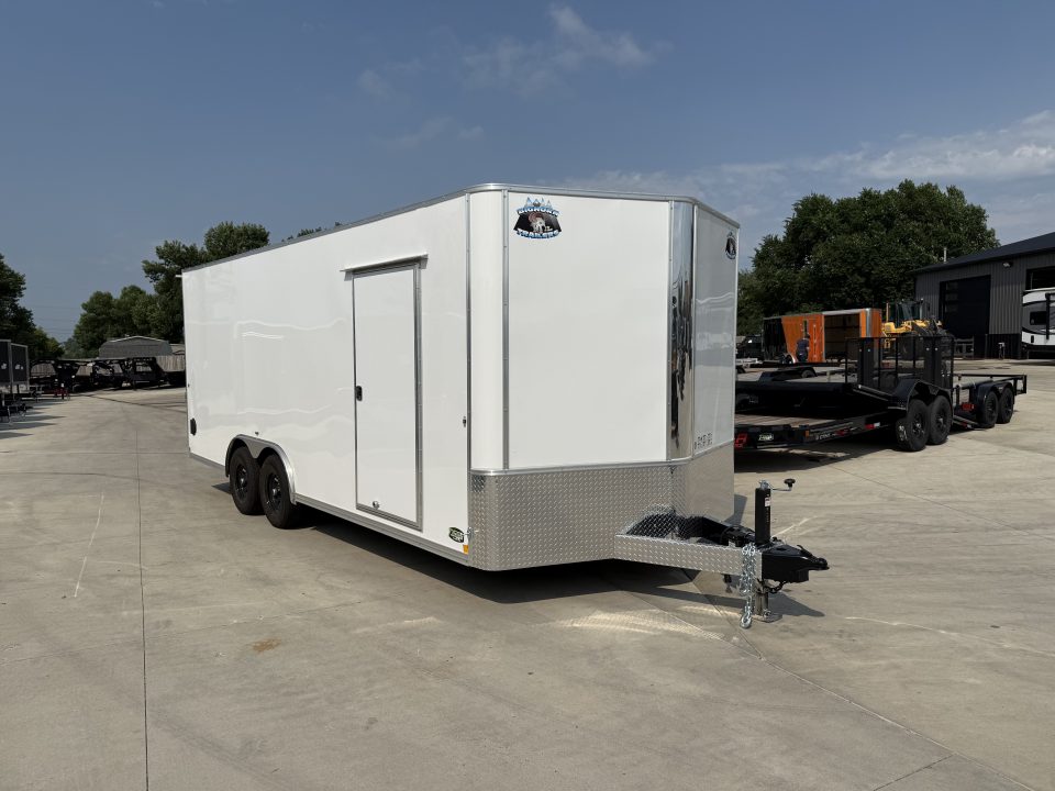 New 2027 R&M 8.5x20 + 2’V Rear Ramp Enclosed Cargo Trailer Car Hauler