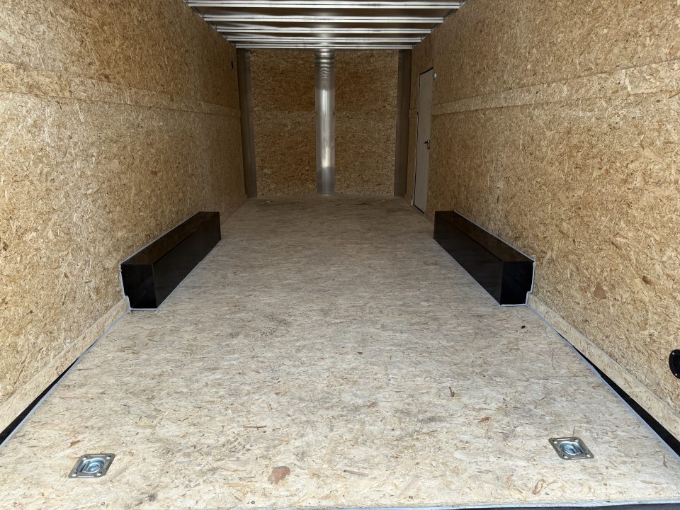 New 2027 R&M 8.5x20 + 2’V Rear Ramp Enclosed Cargo Trailer Car Hauler