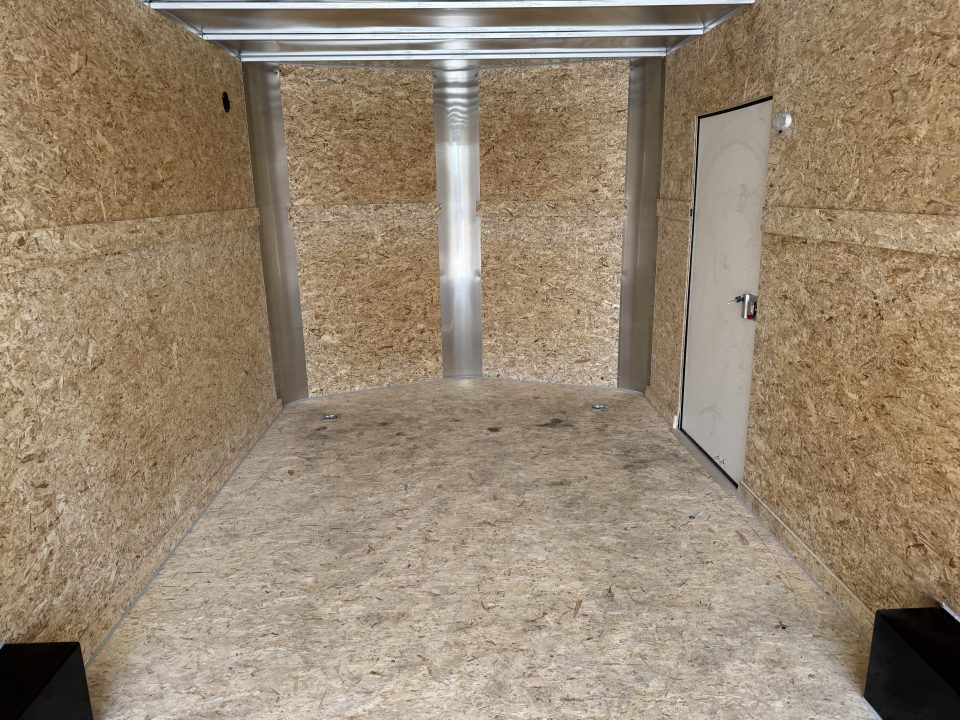 New 2027 R&M 8.5x20 + 2’V Rear Ramp Enclosed Cargo Trailer Car Hauler