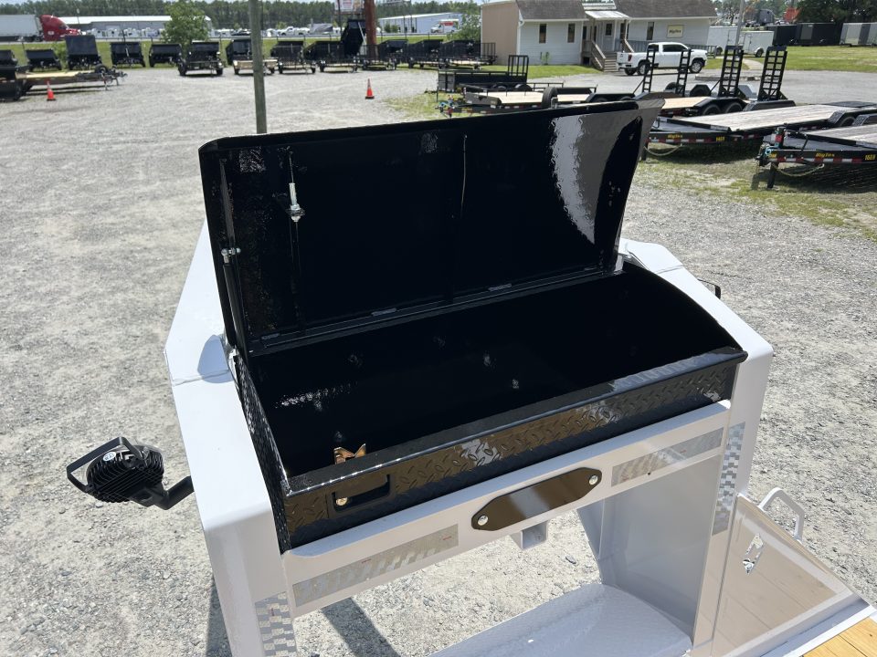 New 2026 Diamond C FMAX212-32ft Hydraulic Dovetail, Gooseneck PACE SETTER, 12K Axles, Disc Brakes,