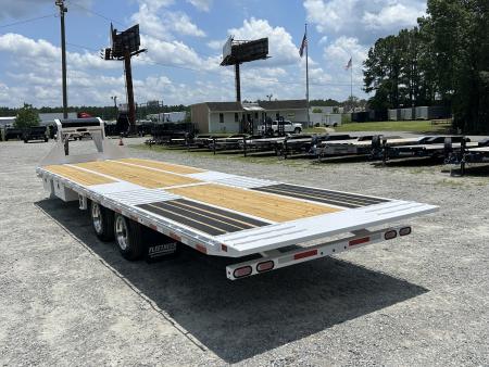 New 2026 Diamond C FMAX212-32ft Hydraulic Dovetail, Gooseneck PACE SETTER, 12K Axles, Disc Brakes,