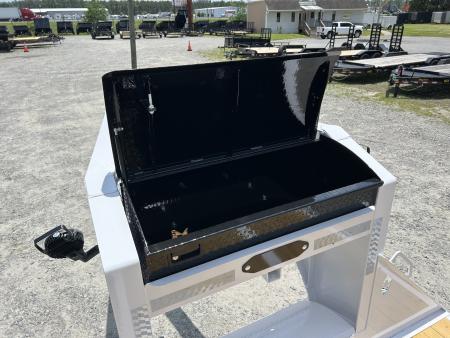 New 2026 Diamond C FMAX212-32ft Hydraulic Dovetail, Gooseneck PACE SETTER, 12K Axles, Disc Brakes,