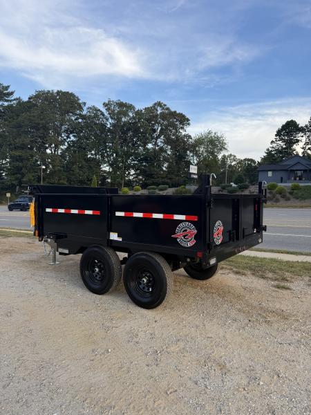 New 2027 HOMESTEADER 610MB SERIES/ 6X10 DUMP TRAILER / 5200# Electric Brake Axles / Curb Side Drop Side / Barn Door Rear Gates / Tarp