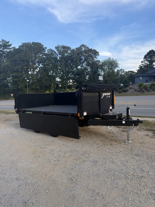 New 2027 HOMESTEADER 610MB SERIES/ 6X10 DUMP TRAILER / 5200# Electric Brake Axles / Curb Side Drop Side / Combo Spread - Barn Door Rear Gates / Tarp