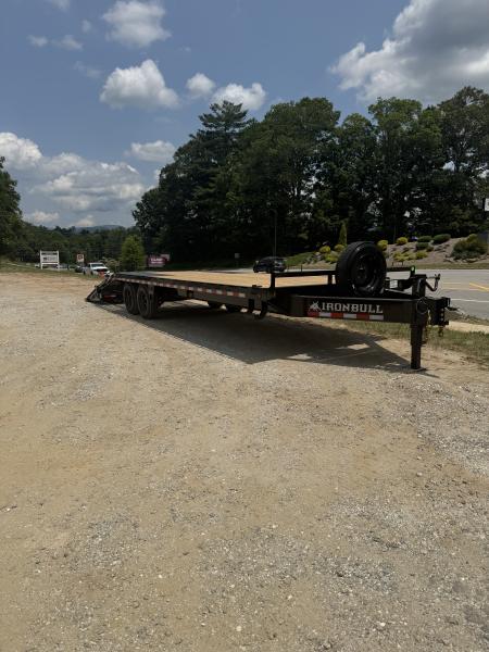 New 2027 Iron Bull Deck Over Trailer / 102  Wide x 25' Long (20' Flat, 5' Dovetail) / 2-8,000# Electric Brake Axles / Rampage Ramps / 215/75r17.5  Tires and Wheels / Matching Spare Tire and Wheel