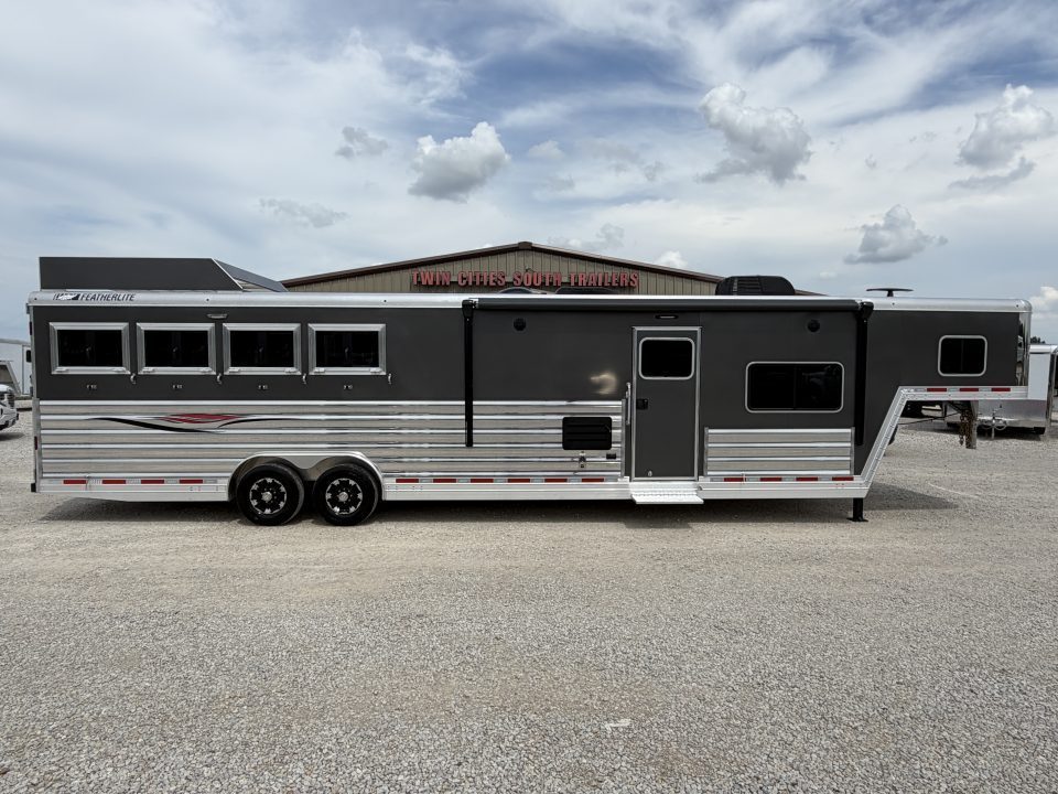 New 2026 Featherlite 4 Horse 15' Living Quarters Gooseneck Horse Trailer