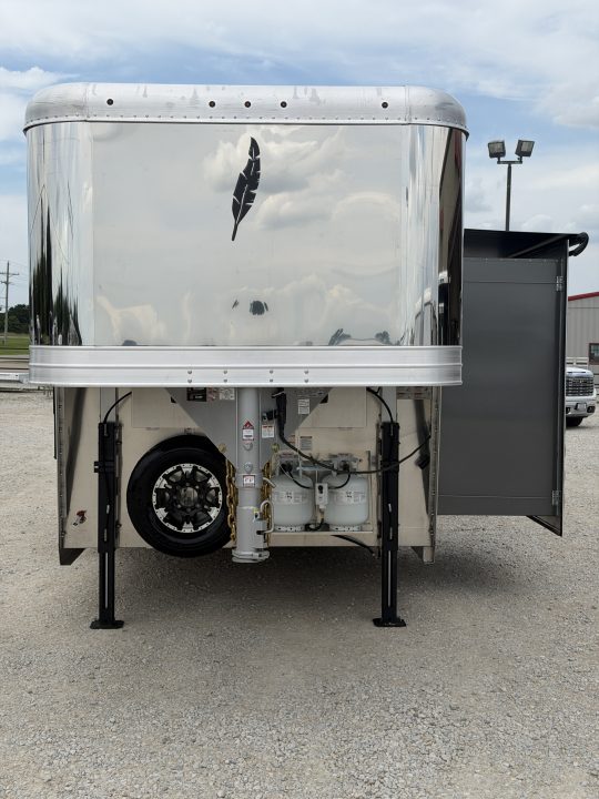 New 2026 Featherlite 4 Horse 15' Living Quarters Gooseneck Horse Trailer