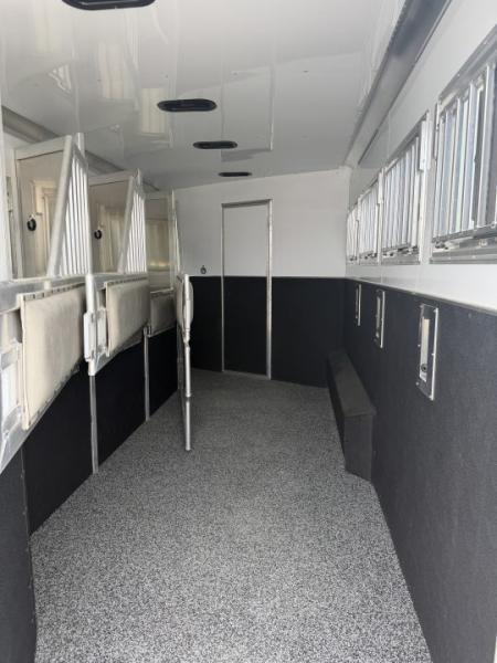 New 2026 Featherlite 4 Horse 15' Living Quarters Gooseneck Horse Trailer