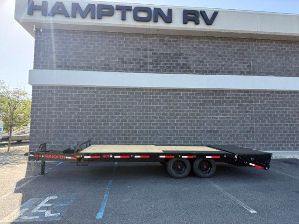 New 2027 MAXX-D DOX10220 Equipment Trailer