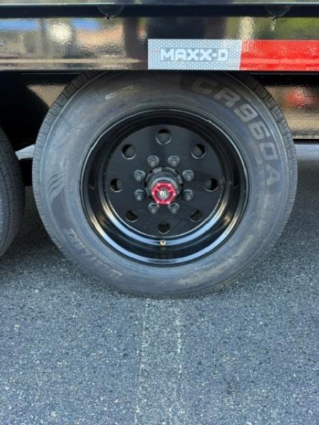 New 2027 MAXX-D DOX10220 Equipment Trailer