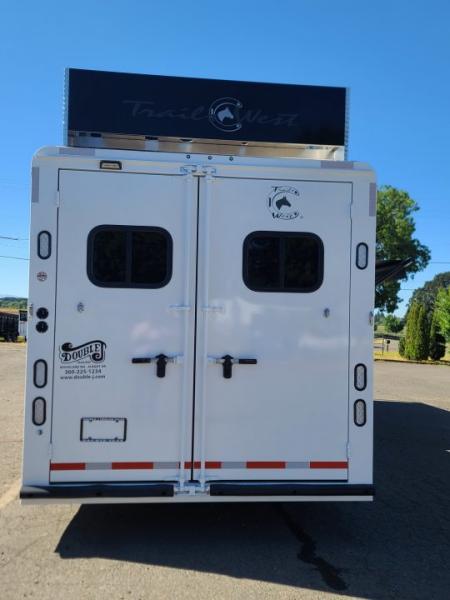 New 2027 Trails West Sierra 4H 15x19 Living Quarters-Hay Pod-Fold Down Bunk- Horse Trailer
