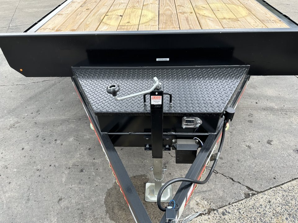 New Greenfield 18' Deckover Equipment Trailer - 10K