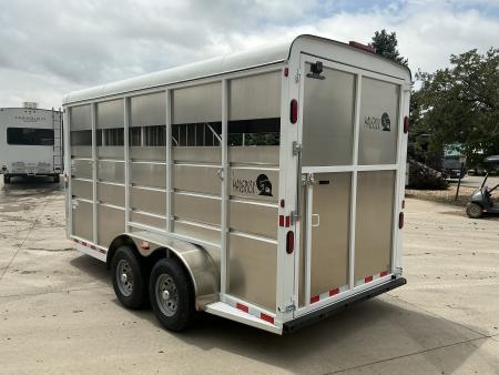 New 2027 MAVERICK 3HS-9.9K 7'6" Horse Trailer