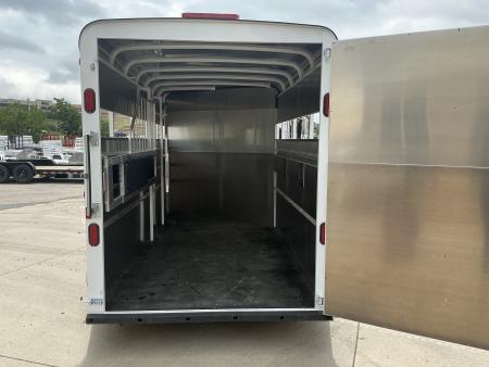 New 2027 MAVERICK 3HS-9.9K 7'6" Horse Trailer