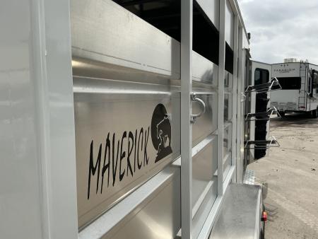 New 2027 MAVERICK 3HS-9.9K 7'6" Horse Trailer